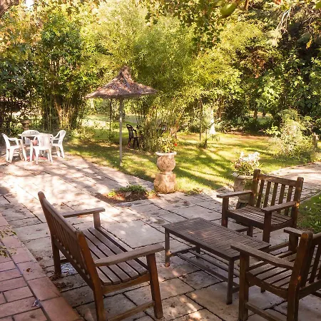 Spacious In With Swimming Pool Holiday home